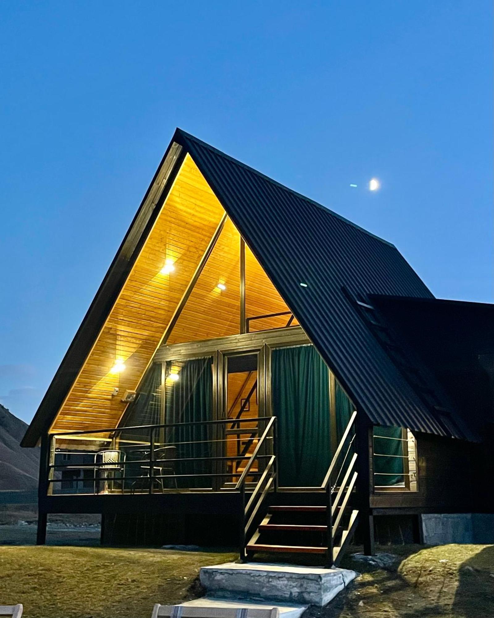 Villa Wildwood Kazbegi Exterior foto